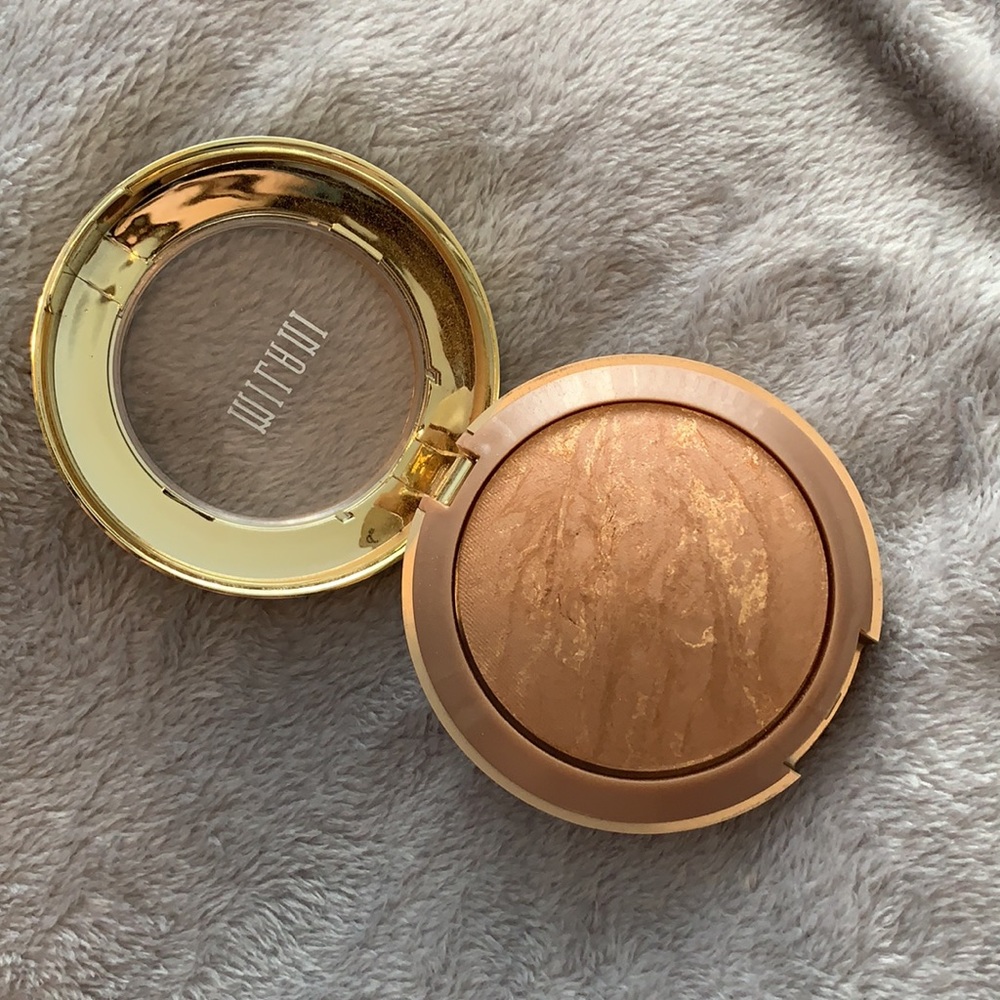3/$33 + FREE ship | Milani Baked Bronzer - Picture 3 of 4